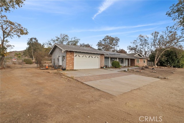 Property photo of 2737 Bronco