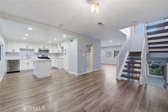 Property photo of 1070 S Garfield AV