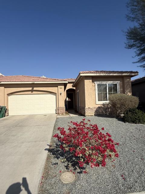 Property photo of 45954 Meritage LN