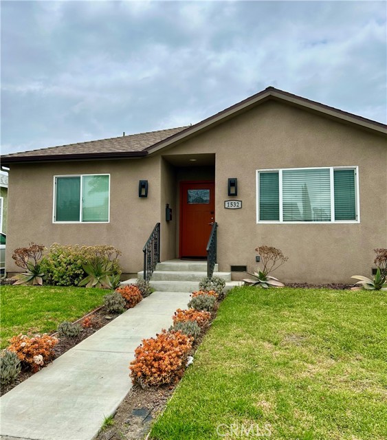 Property photo of 1532 S Mayo AV