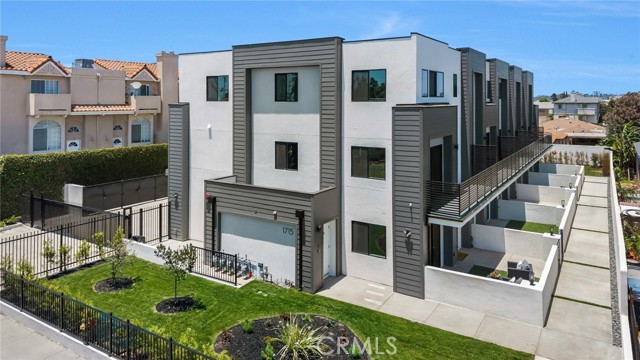 Photo of 1715 W 149th St