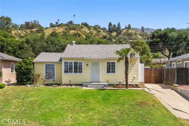 Photo of 2051 Royal Oaks Drive