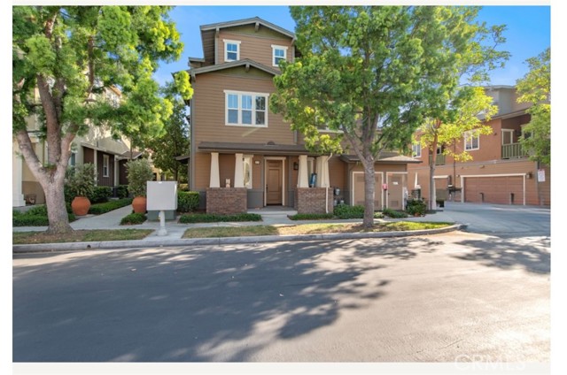 Property photo of 357 Flyers LN