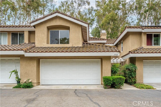 Property photo of 1910 E Calico DR