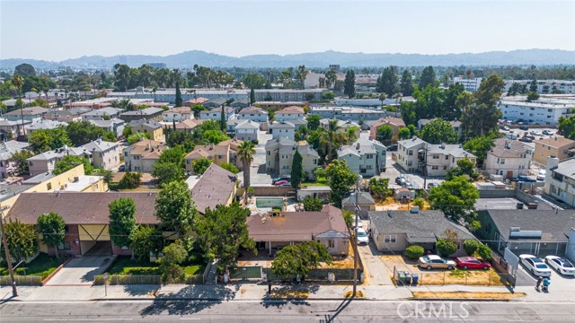Property photo of 11618 Victory BL
