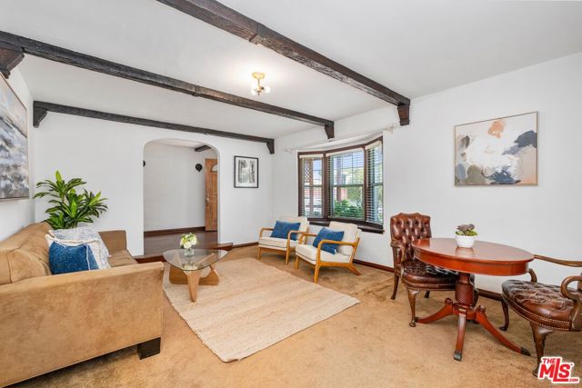 Property photo of 3137 Yale AV