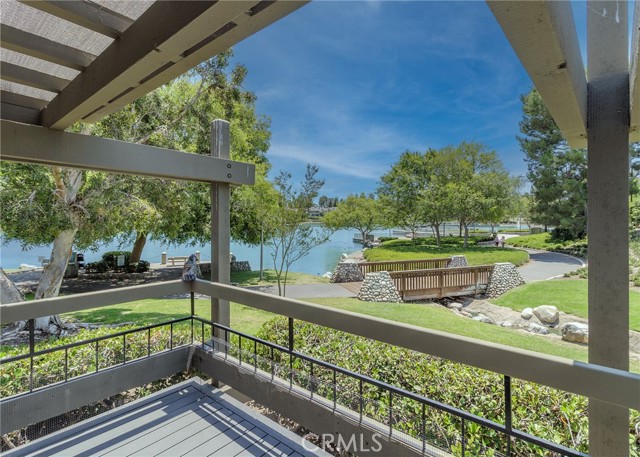 Property photo of 4 Lakeknoll