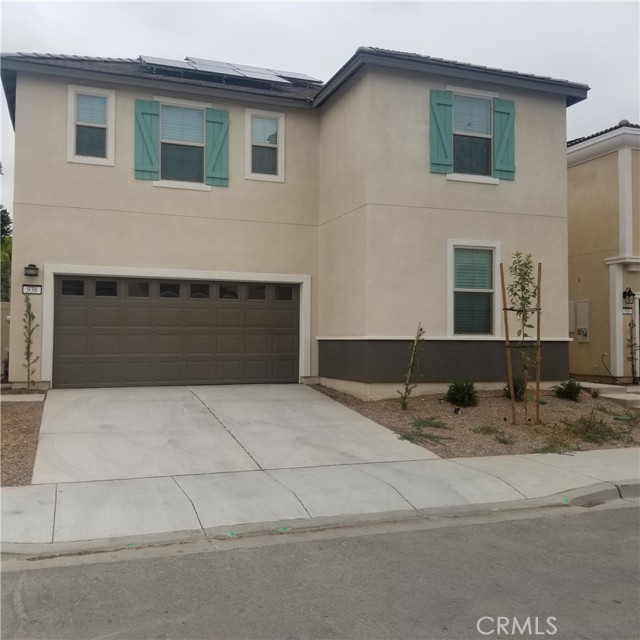 Property photo of 938 W Jasmine WY