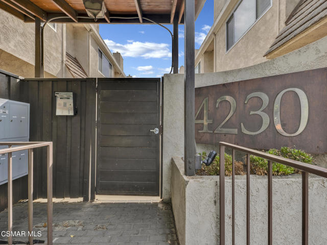 Property photo of 4230 Whitsett AV