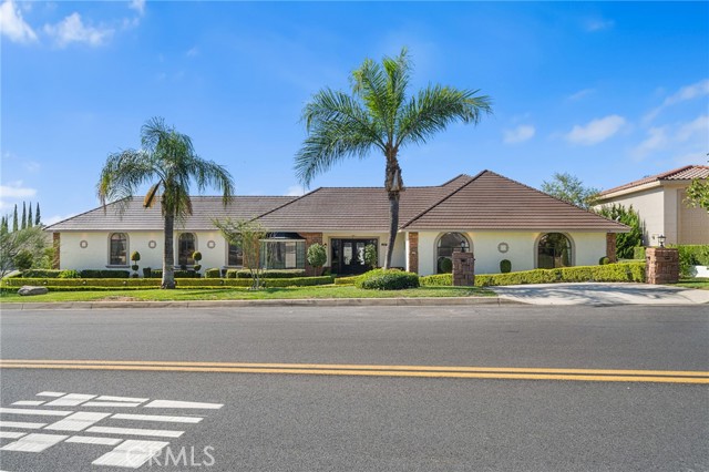 Property photo of 2487 Cliff RD