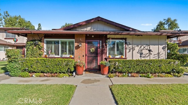 Photo of 1149 W Calle De La Luna