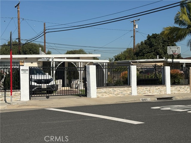 Property photo of 12101 Hermosura