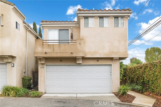 Photo of 1232 Mission