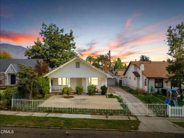 Property photo of 1394 N Oxford AV