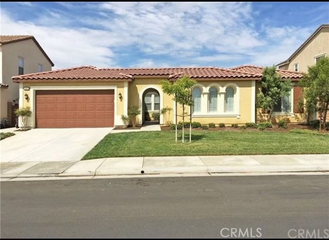 Property photo of 29916 Lomond DR