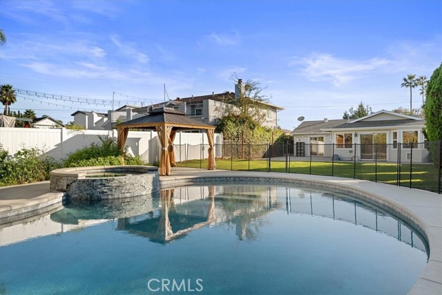 Property photo of 1317 W Fern DR