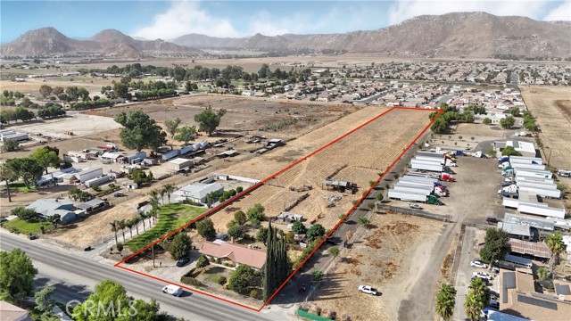 Property photo of 492 S Sanderson AV