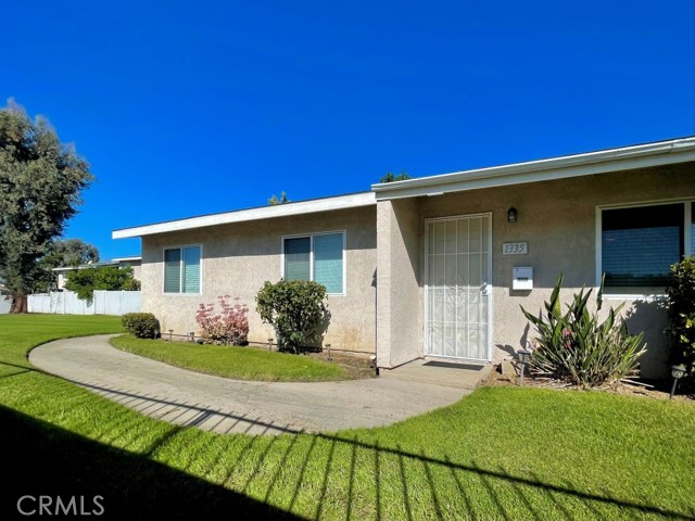 Property photo of 1335 N Elderberry AV