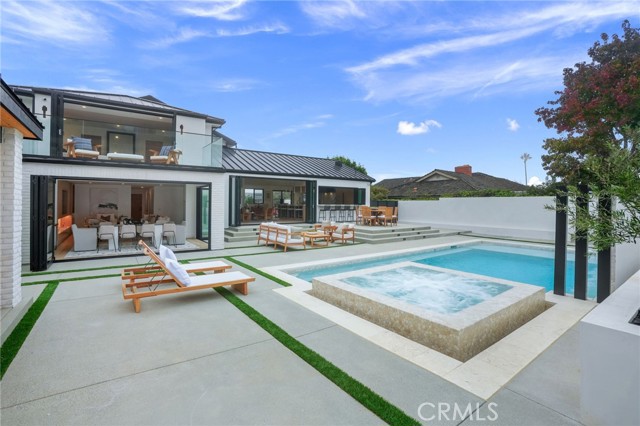 Property photo of 919 Sandcastle DR