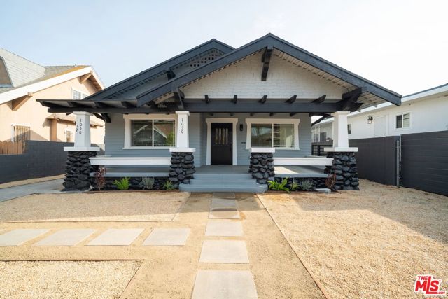 Property photo of 1050 W 48th ST
