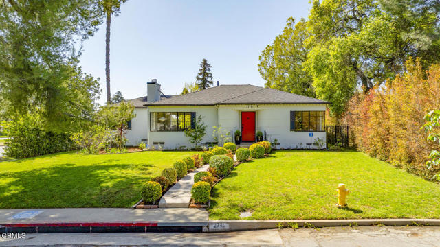 Property photo of 2710 Deodar CR