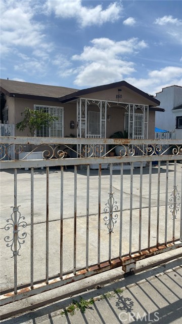Property photo of 860 W 73rd ST
