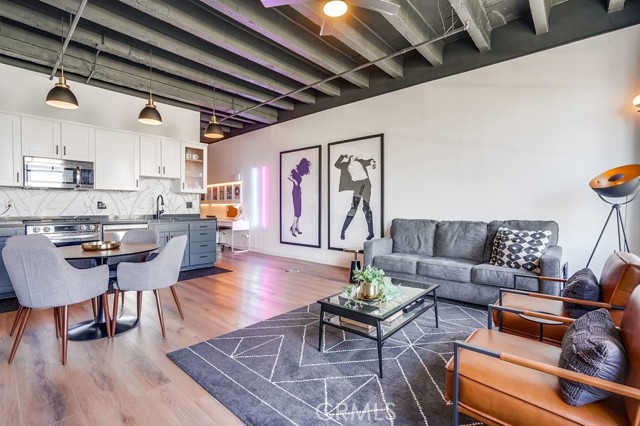 Property photo of 312 W 5th ST