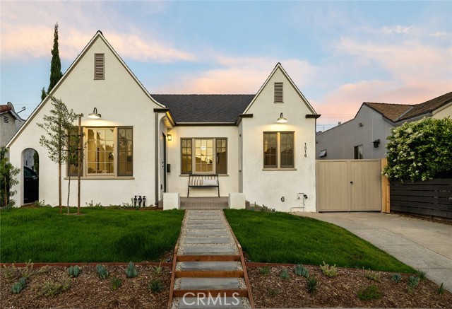 Property photo of 1516 Carmona AV