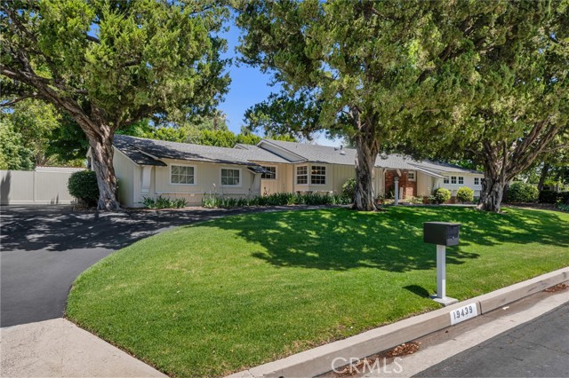 Property photo of 19439 Mayall ST