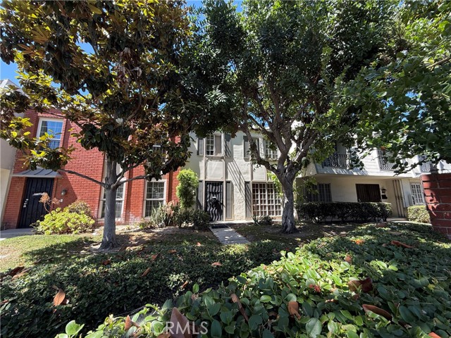 Property photo of 1800 W Gramercy AV