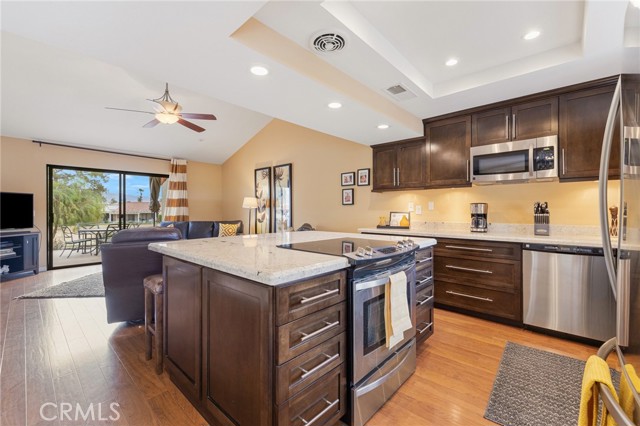 Property photo of 40514 Bay Hill WY