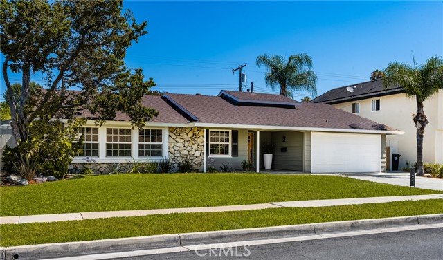 Property photo of 121 W Borromeo AV