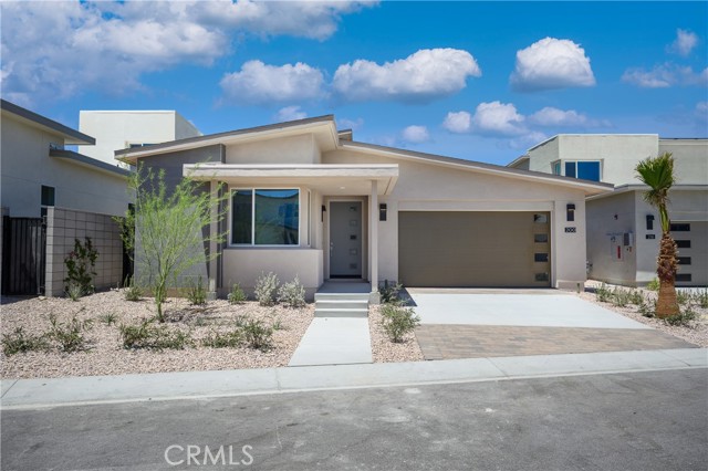 Property photo of 200 Mustang LN