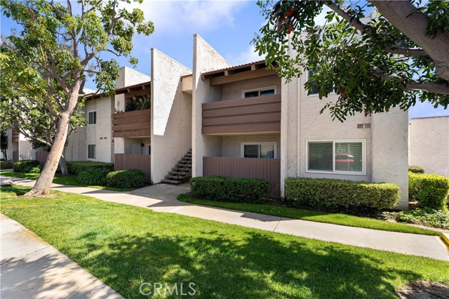 Photo of 17522 Vandenberg Ln