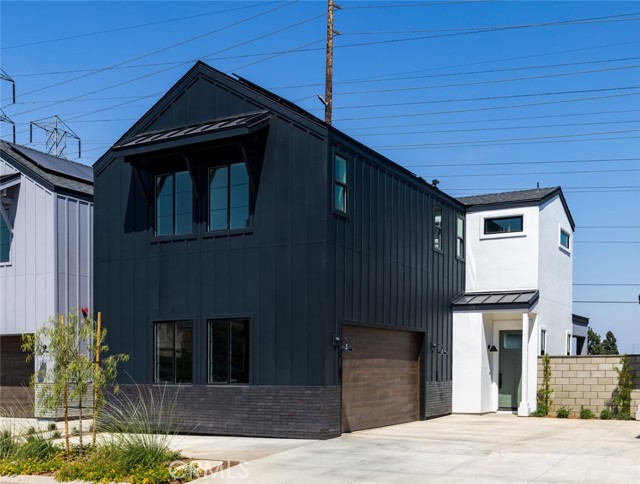 Property photo of 18012 Roch CT