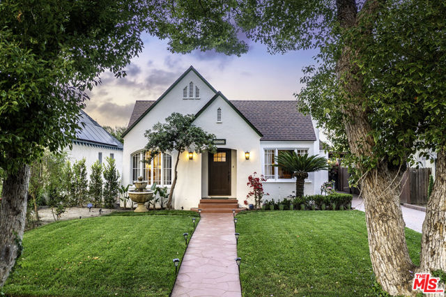 Photo of 4654 Denny Av