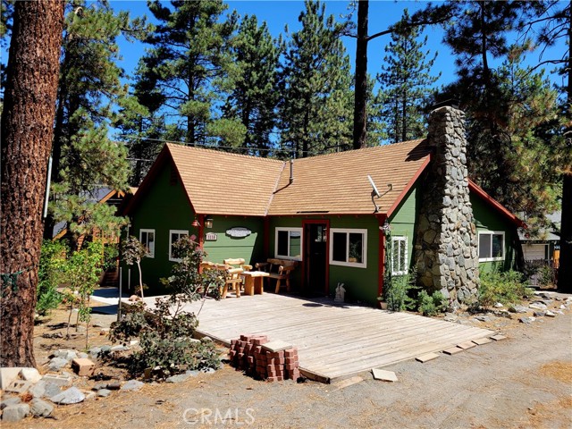 Property photo of 1116 Lark RD