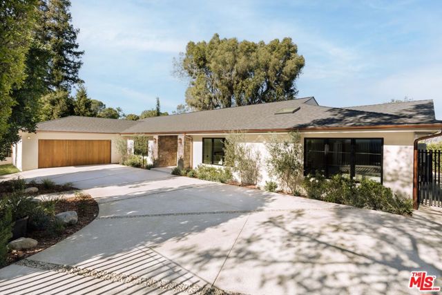 Property photo of 3620 Wrightwood DR