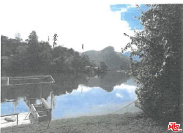 Property photo of 28927 Cove PL