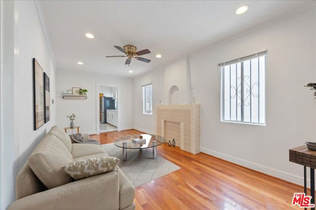 Property photo of 2840 S Mansfield AV