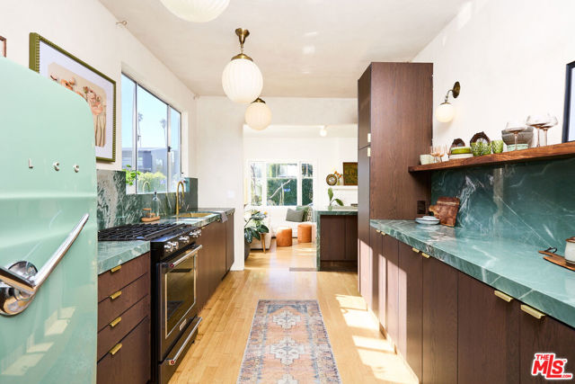Property photo of 818 Palms BL