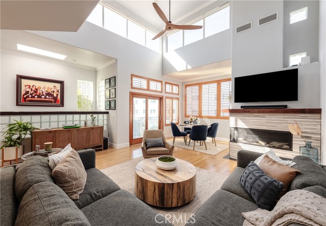 Property photo of 716 Manhattan Beach Blvd