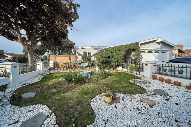 Property photo of 2513 W Mall PL