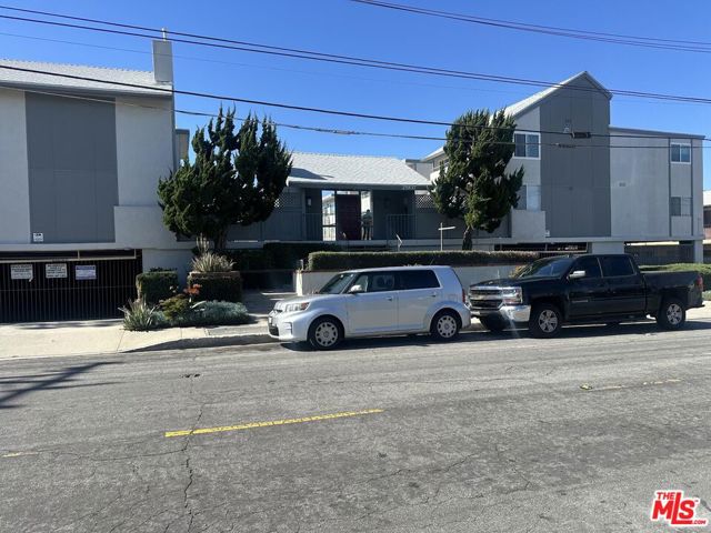 Property photo of 25837 Oak ST