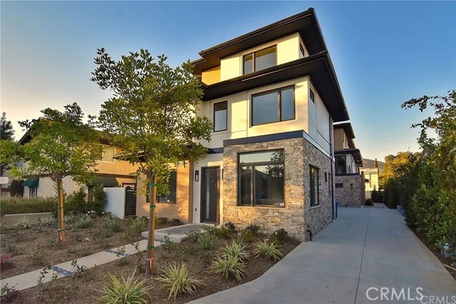 Property photo of 125 California ST