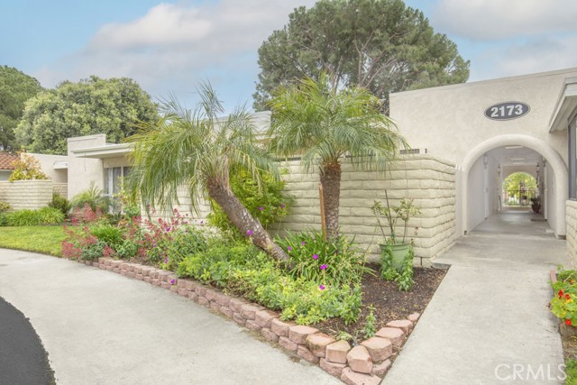 Property photo of 2173 Via Mariposa East
