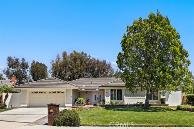 Property photo of 412 S Oakgrove CR