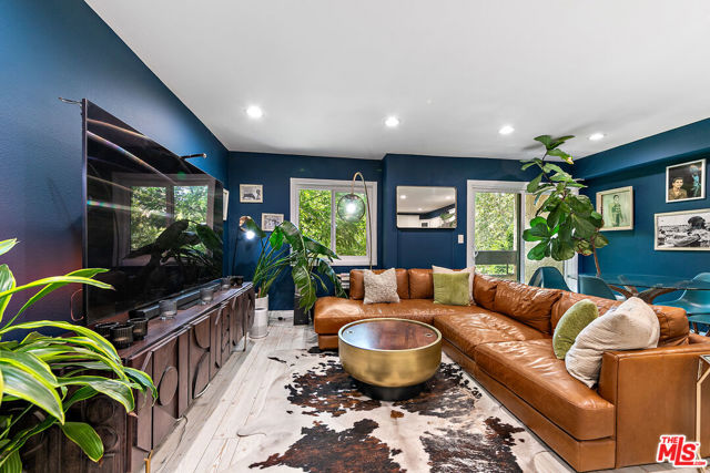 Property photo of 2700 Cahuenga BL