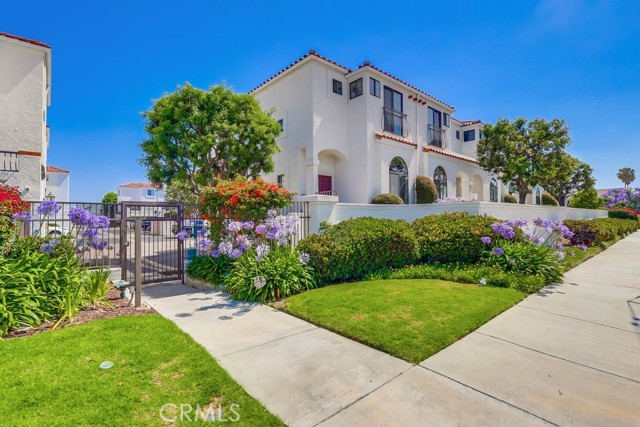Property photo of 539 W 220th ST