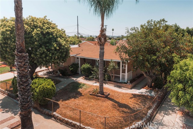 Property photo of 902 E Francis AV